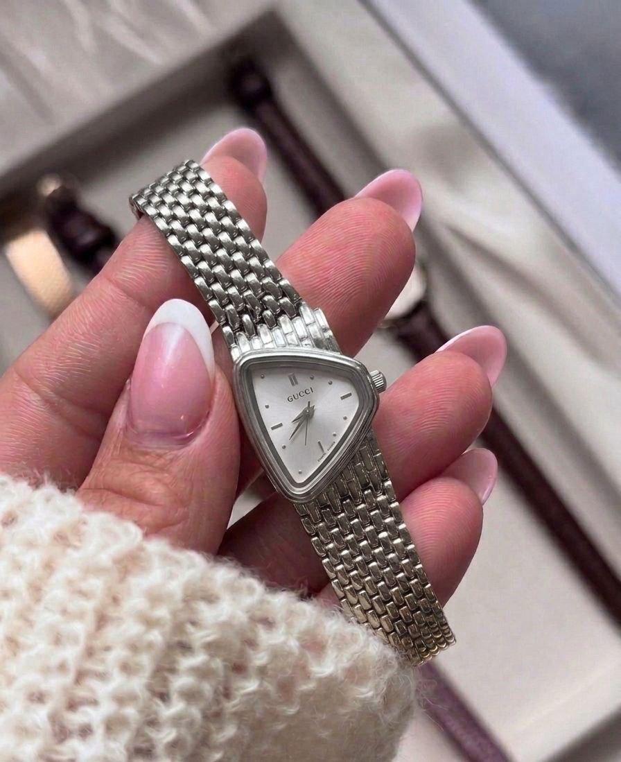 GUCCI 🦋 - الصورة 3
